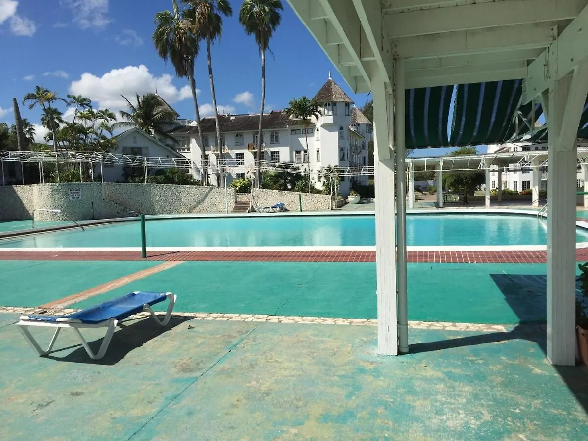 Seacastles At My House Your House Montego Bay Appartement